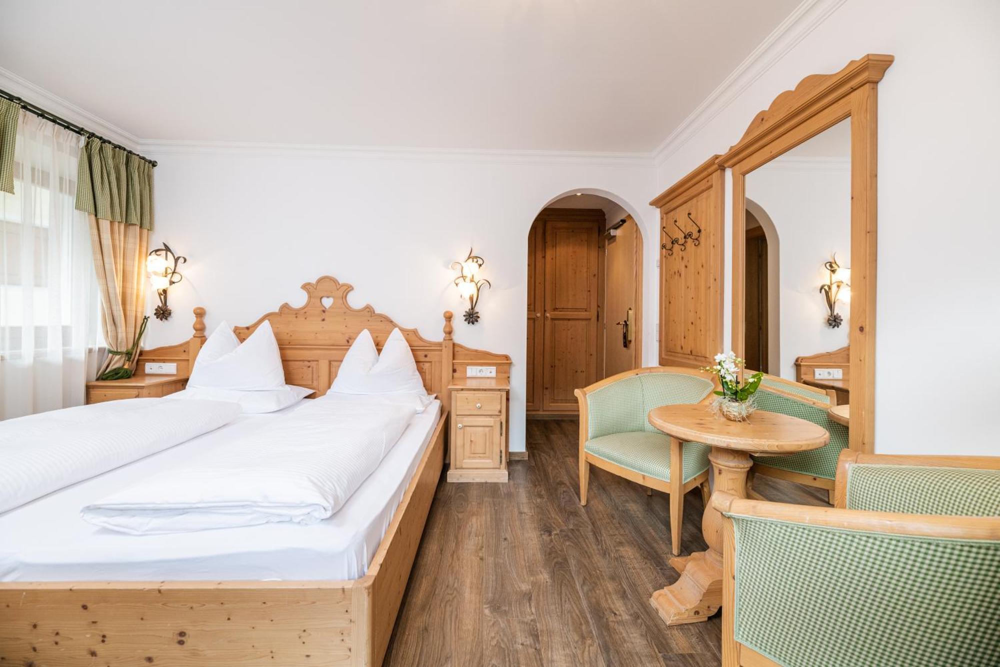 Hotel Lanerhof Active/Spa/Balance Сан Лоренцо ди Себато Стая снимка